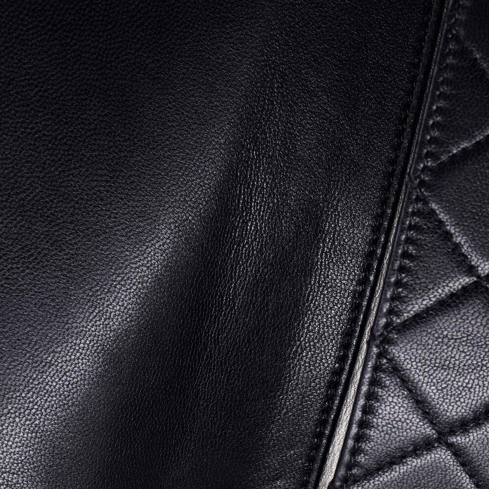 Chanel Chic Pearls Flap Bag Quilted #281994C31B - Picture 7 of 8